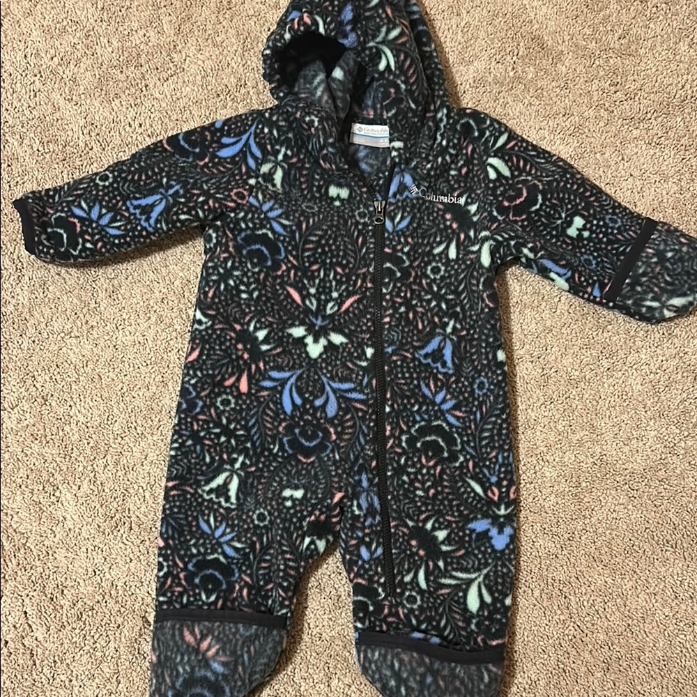 Columbia Fleece Black and Blue Bunting